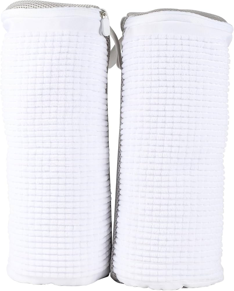 Durable protective laundry bag for shoes, ideal for keeping shoes safe from wear and tear in the washing machine